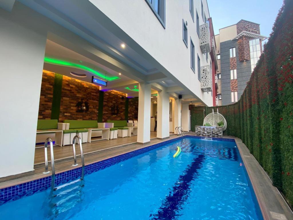 God'S Touch Apartments Signature Lagos Dış mekan fotoğraf