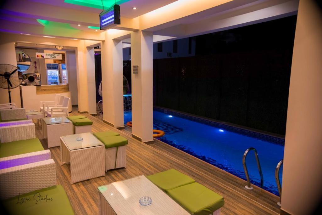 God'S Touch Apartments Signature Lagos Dış mekan fotoğraf