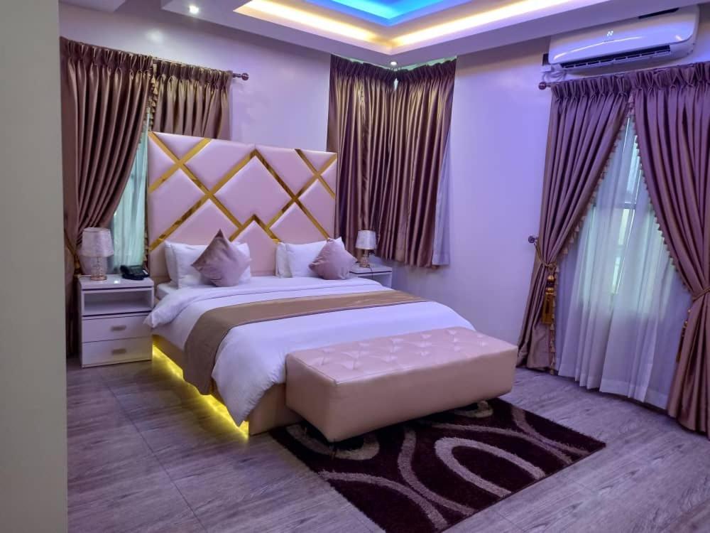 God'S Touch Apartments Signature Lagos Dış mekan fotoğraf