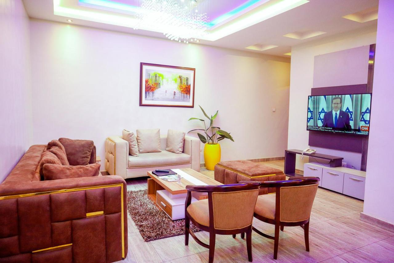 God'S Touch Apartments Signature Lagos Dış mekan fotoğraf