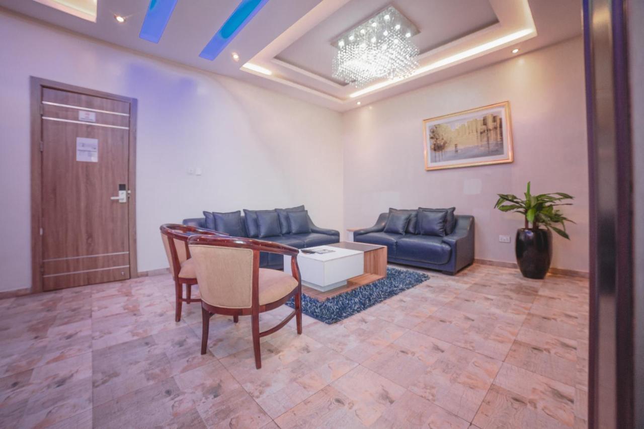 God'S Touch Apartments Signature Lagos Dış mekan fotoğraf